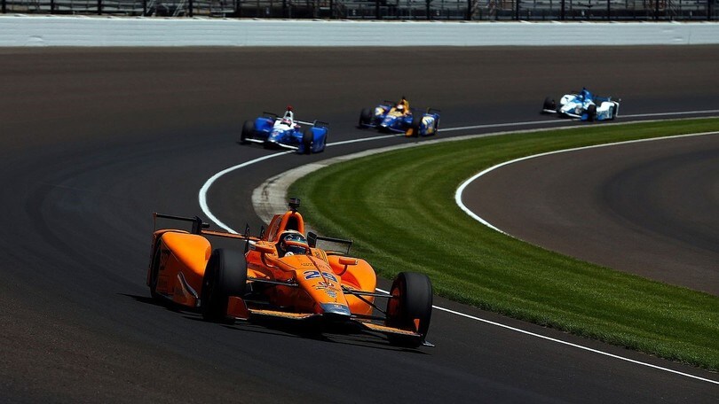 Alonso: "Nel traffico è andata come mi aspettavo"