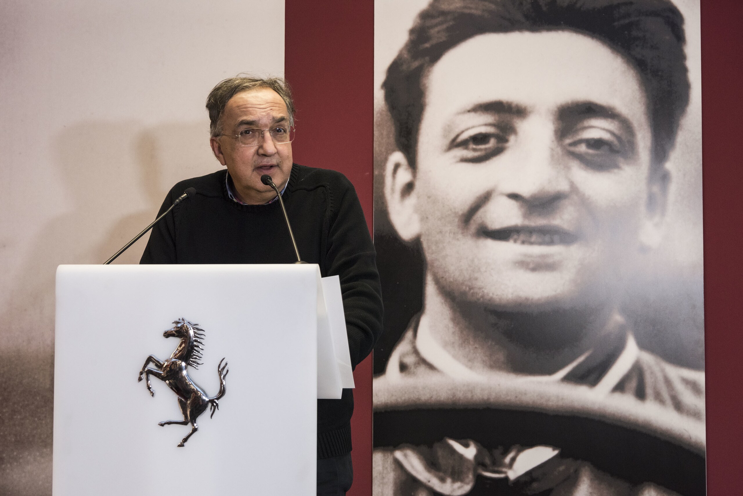 Marchionne: "Mi aspetto vittoria a Monaco. Vettel può rimanere quanto vuole"