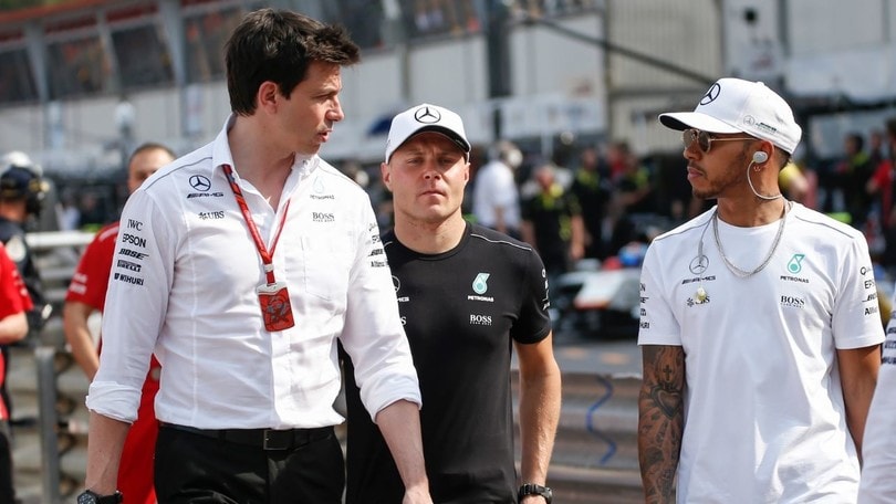 Mercedes, Wolff: "Siamo sfavoriti, la W08 avversa le Pirelli"