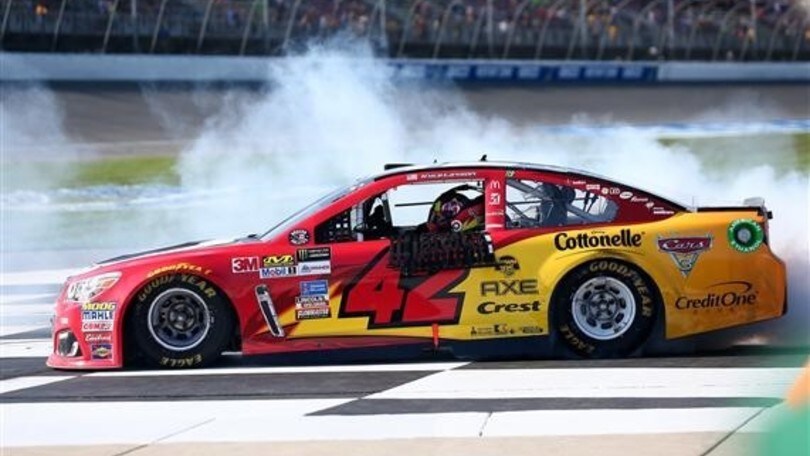 Nascar, in Michigan vince Larson