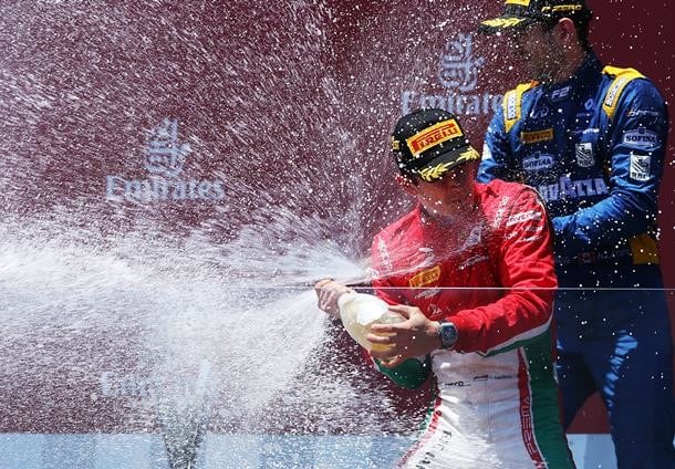 F2 Baku, Leclerc dedica al padre il 3° centro stagionale