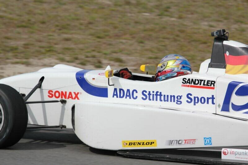 F4 tedesca: spavento e multa per Sophia Floersch