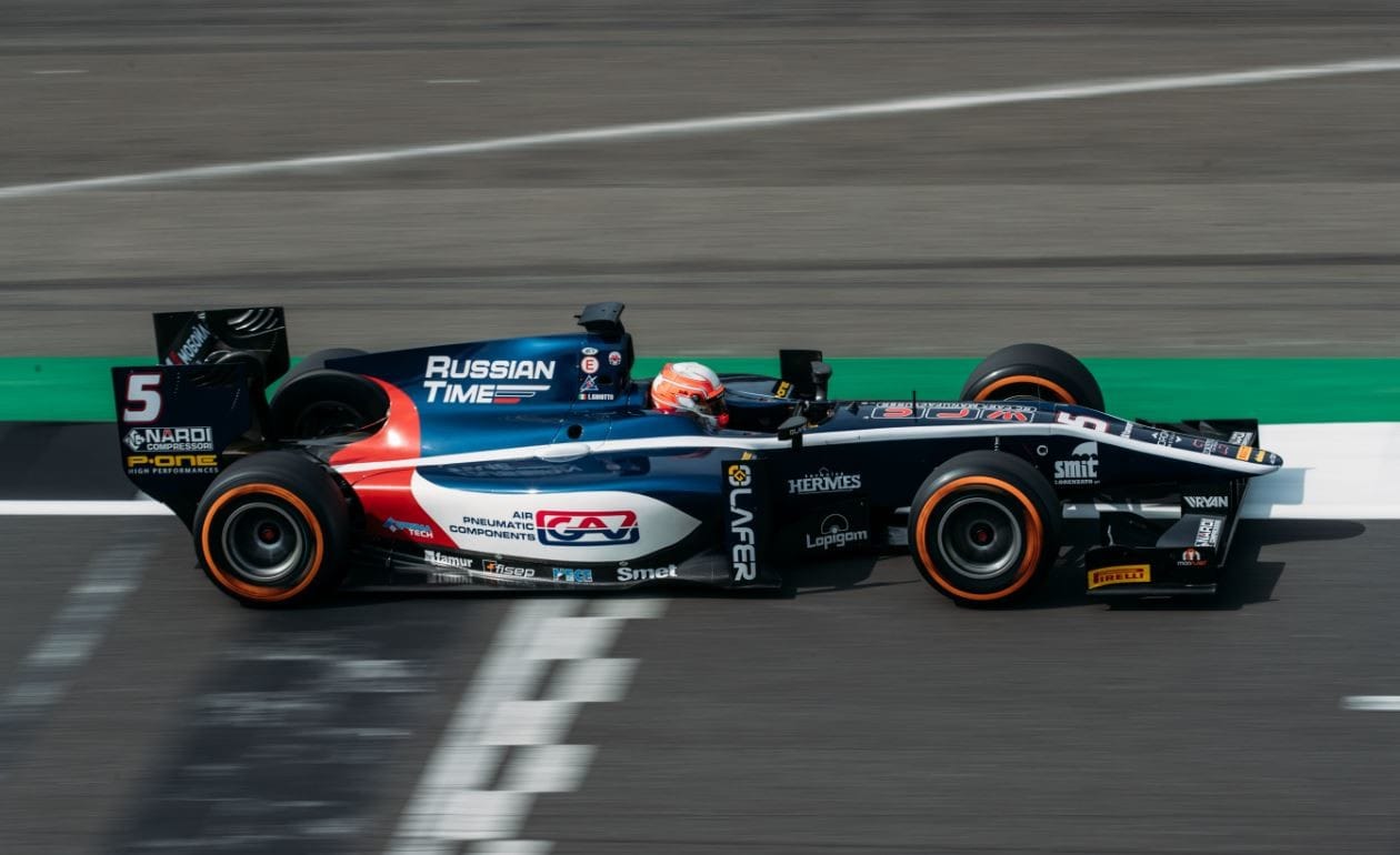 F2 Silverstone, vince ancora Leclerc, grande rimonta per Ghiotto