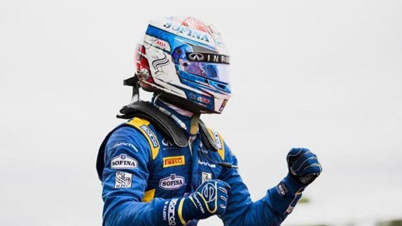 F2 Silverstone, Latifi ha la meglio su Ghiotto nella Sprint Race