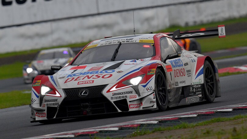 Caldarelli balza in testa al Super GT