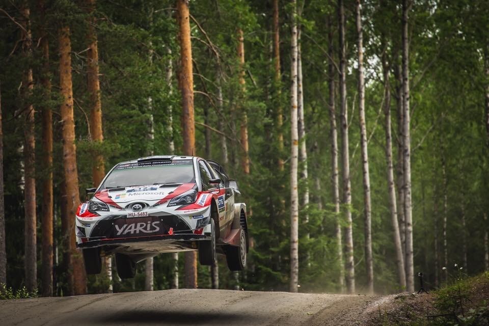 Rally di Finlandia: Lappi sempre leader, forfait Ogier