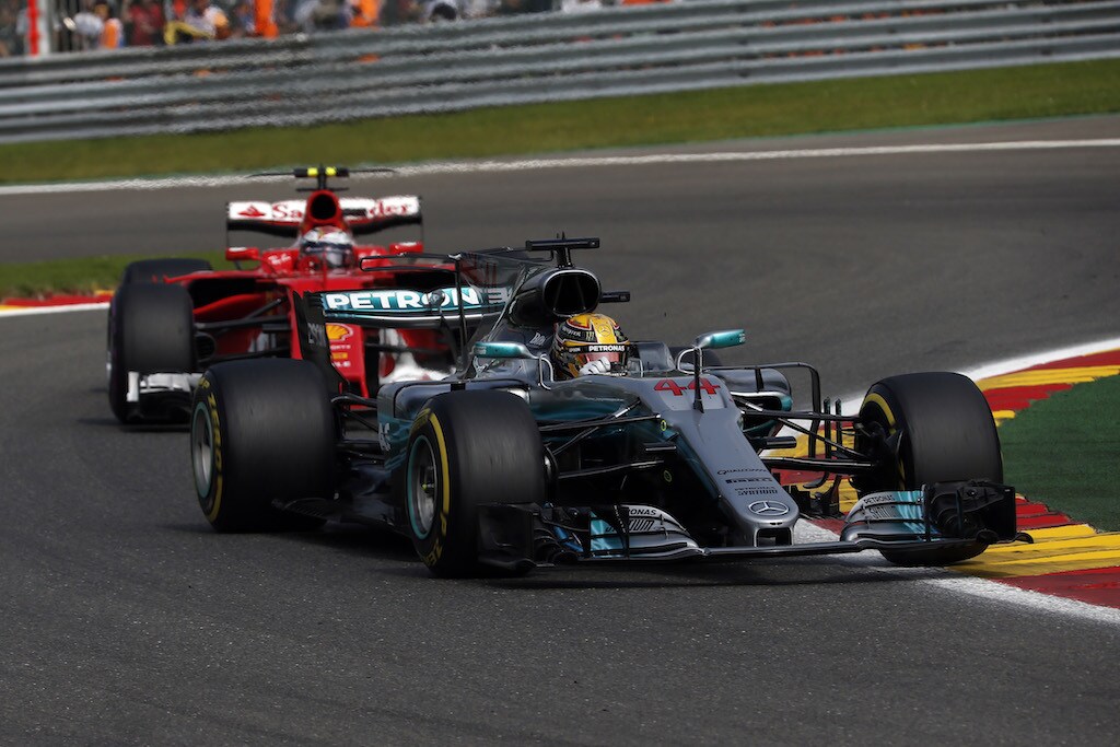 F1 Belgio, Hamilton vince la guerra di nervi contro Vettel