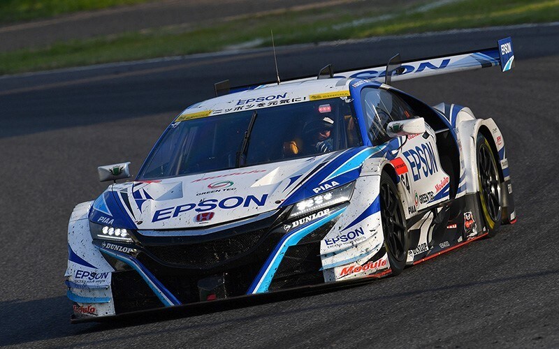 SuperGT, Baguette-Mutoh vincono a Suzuka