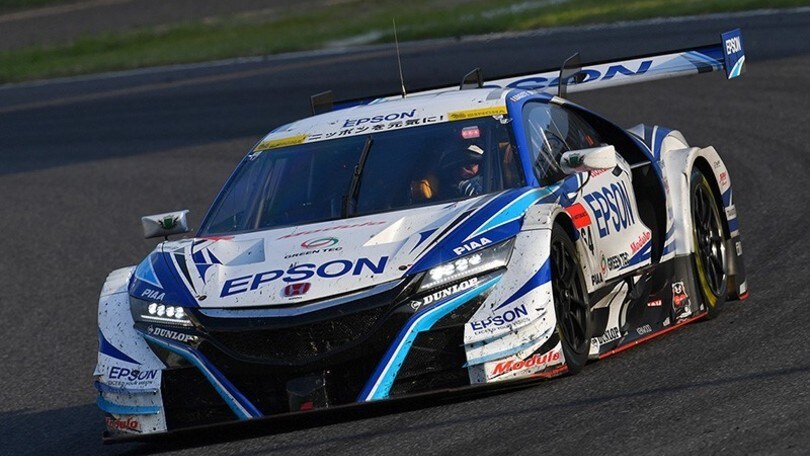 SuperGT, Baguette-Mutoh vincono a Suzuka