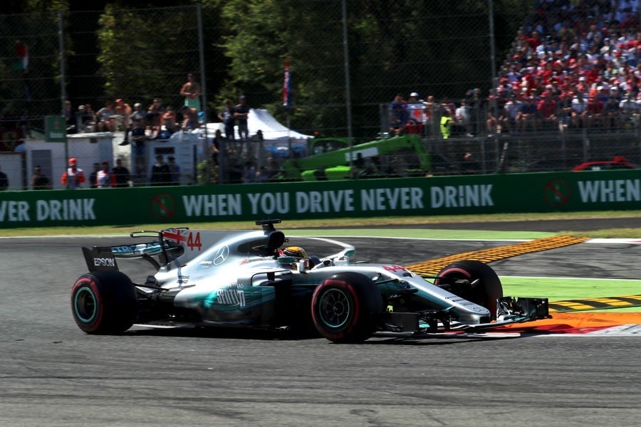 F1 Monza: Hamilton domina e sale leader nel mondiale