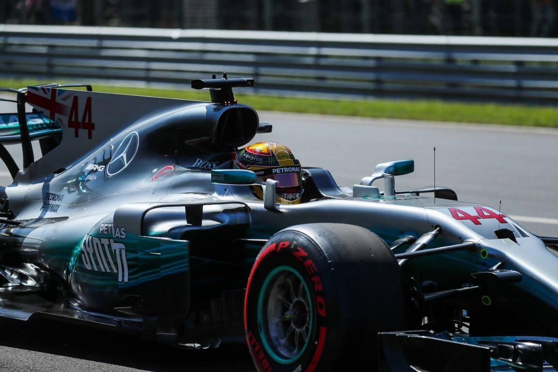 Hamilton cambia idea, sì ai test Pirelli