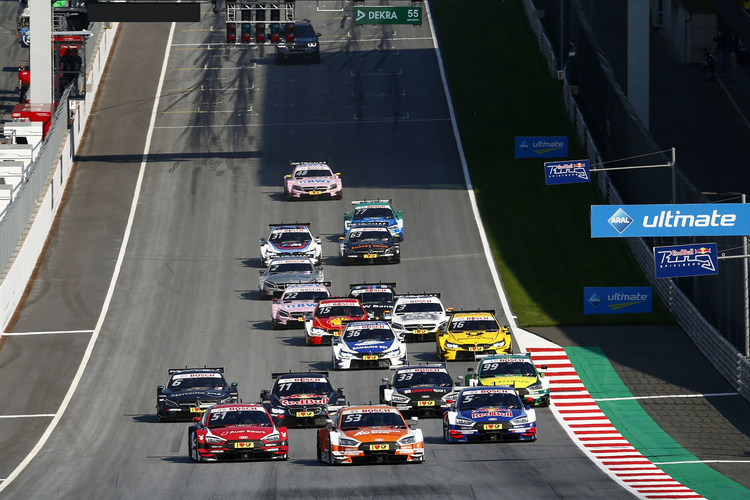 DTM Spielberg: Green rompe sul finale, Rast vince gara 2