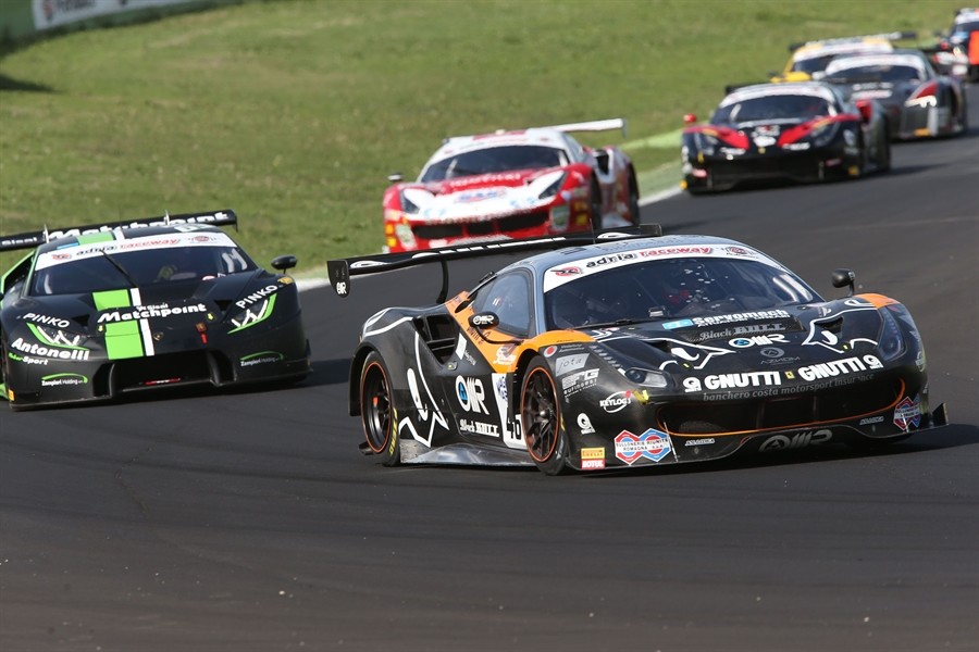 GT Italiano Vallelunga, Ferrari e Lamborghini si dividono il bottino