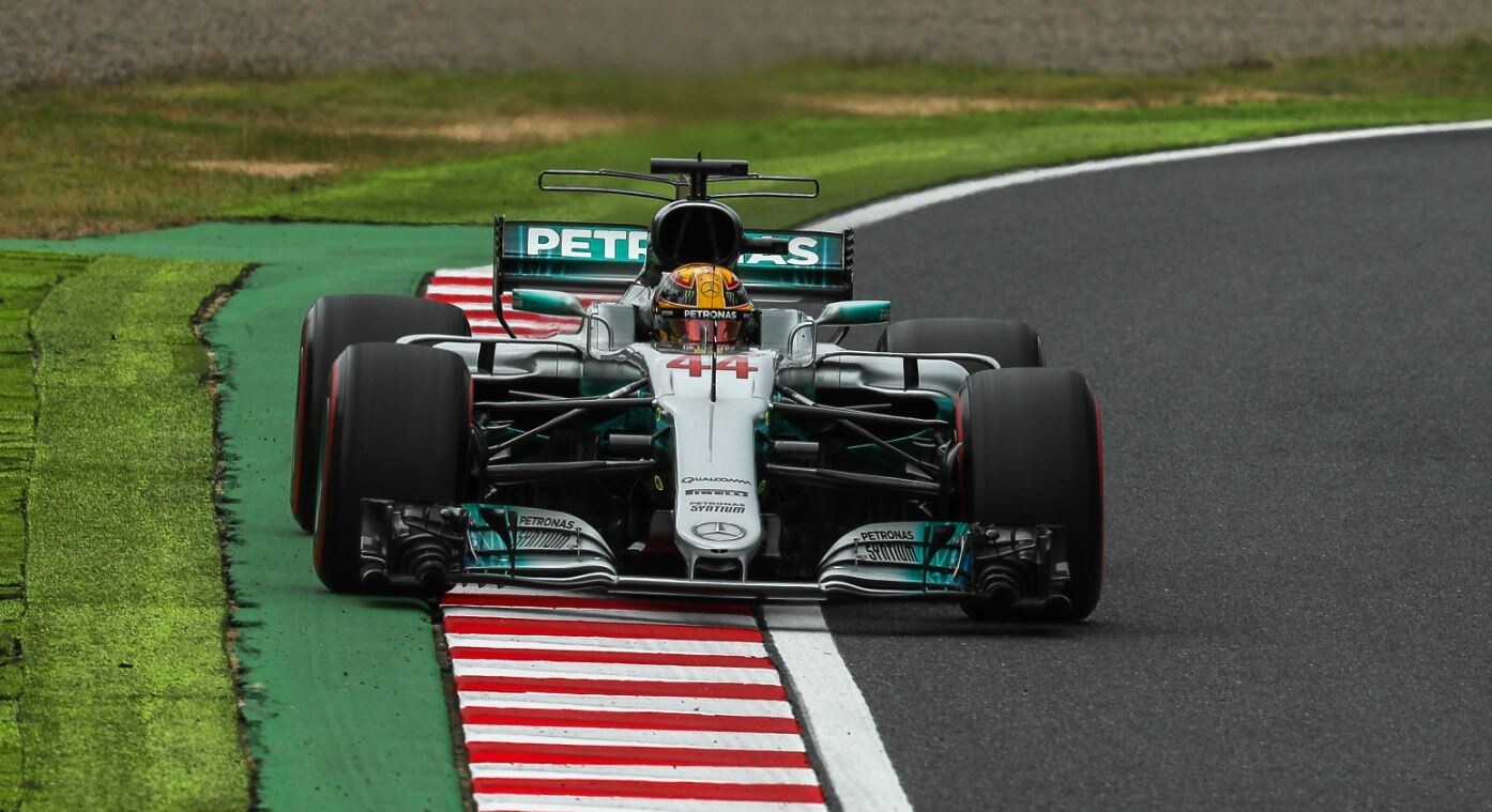 Formula 1 Giappone: prima pole di Hamilton a Suzuka e prima fila per Vettel