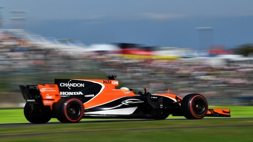 F1 Giappone, doppiaggi con polemiche per Massa e Alonso