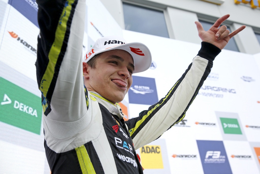 F3, a Hockenheim Norris si laurea campione