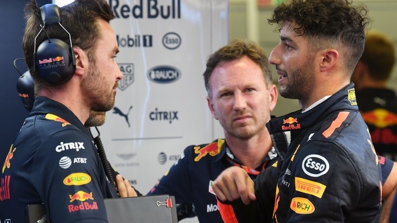 Formula 1, Horner vuole ancora Ricciardo ma ha Sainz pronto