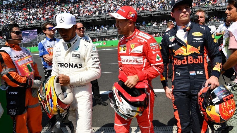 Formula 1, Vettel: Farò di tutto per impedire a Lewis di vincere il 5° titolo