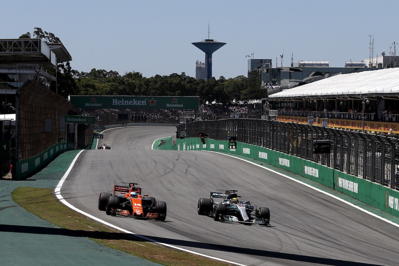 Formula 1 Brasile, Hamilton: prova di forza e frecciata a Bottas