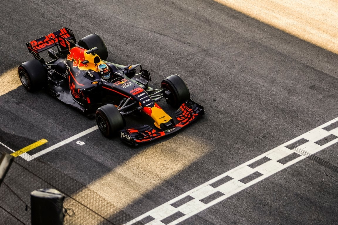 Formula 1 Abu Dhabi: Verstappen carico, Ricciardo punta al successo