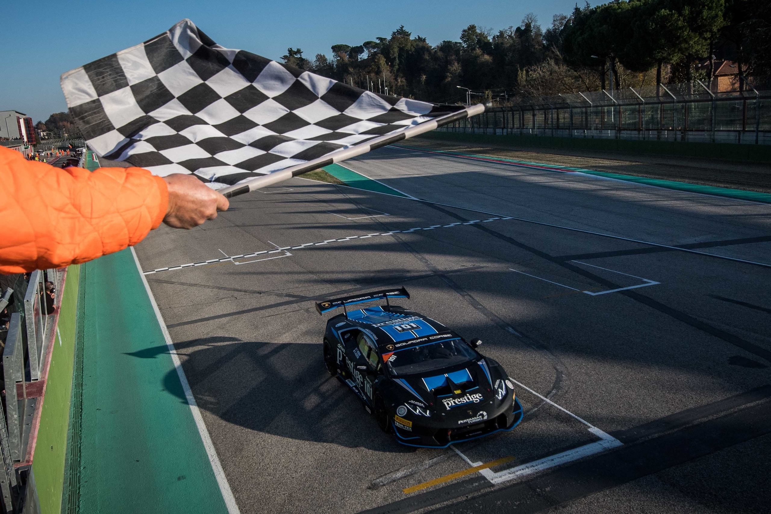 Lamborghini World Finals, Agostini e Hindman fanno il pieno di titoli