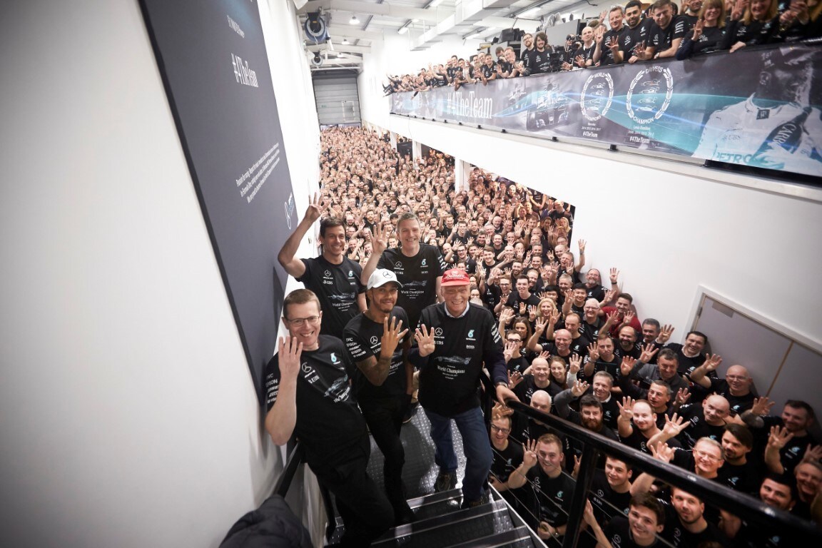 Formula 1: Hamilton, il trionfo del guerriero in attesa dell'ultima battaglia