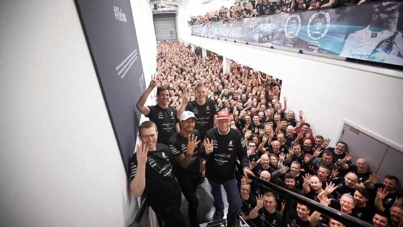 Formula 1: Hamilton, il trionfo del guerriero in attesa dell'ultima battaglia