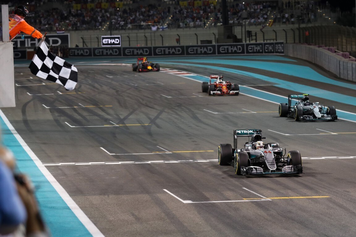 Formula 1 Abu Dhabi, Ferrari insegue la prima vittoria a Yas Marina
