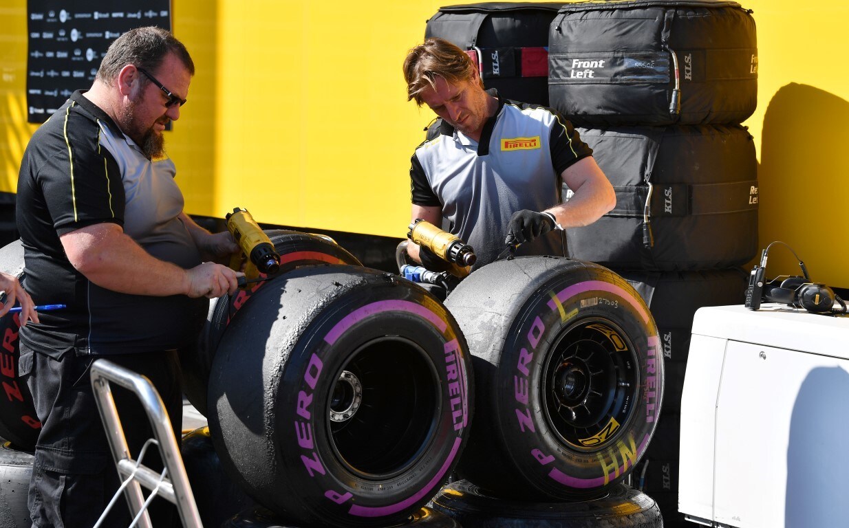 Pirelli e la F1 2017 in numeri, Ricciardo re dei sorpassi