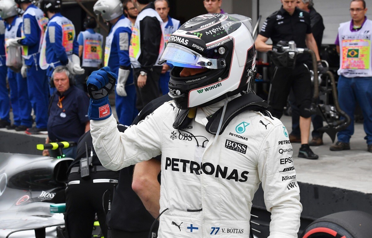 Bottas, un concorso per disegnare il casco 2018