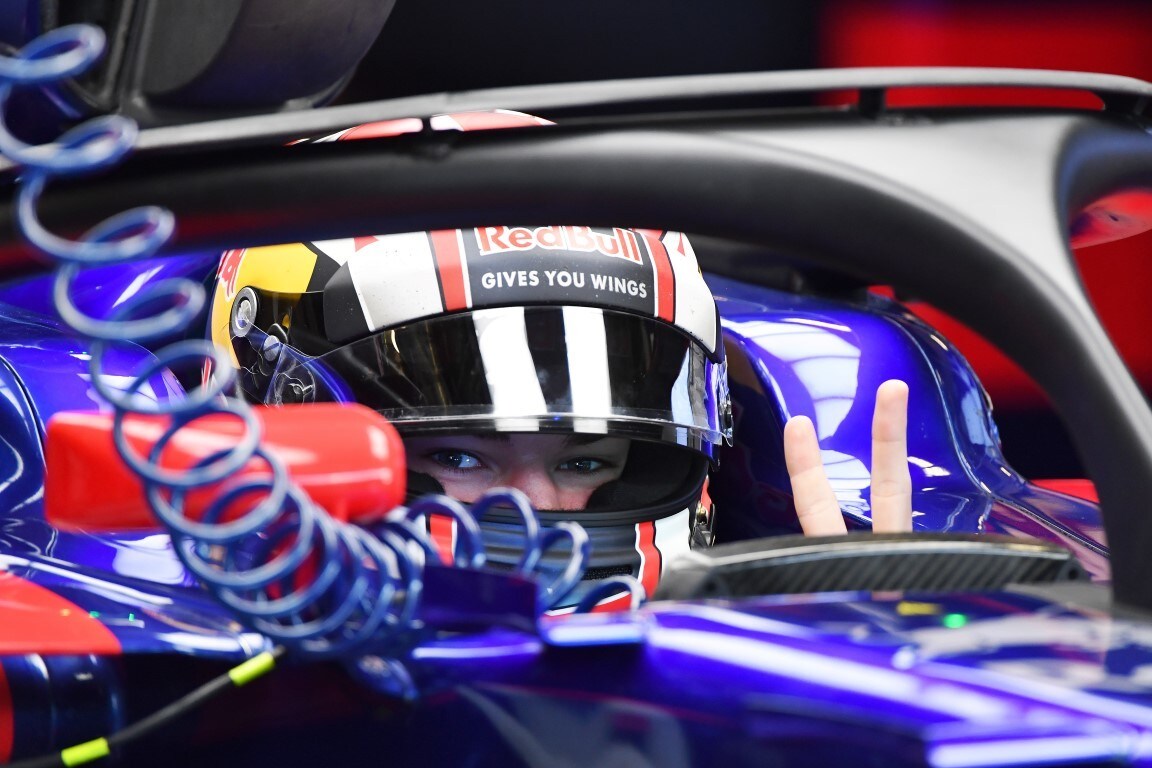 Formula 1, Halo a scuola di stile