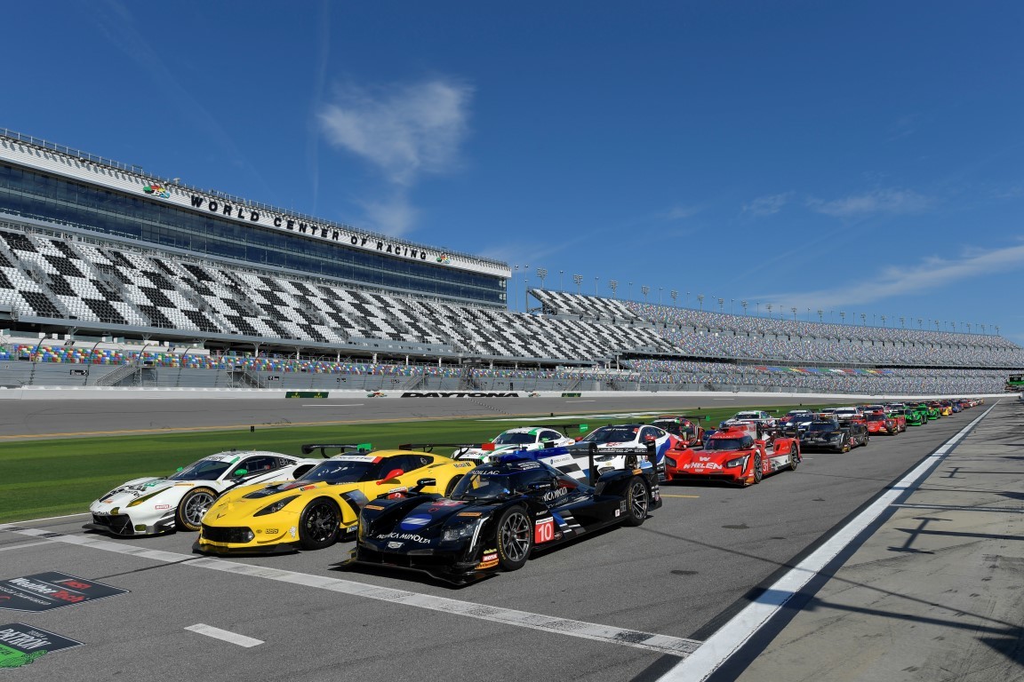 24 Ore Daytona: Cadillac in pole di un soffio, Alonso 13°
