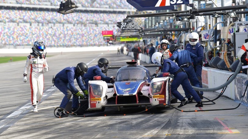 24 Ore di Daytona, Alonso: dietro ogni problema c'è un'opportunità
