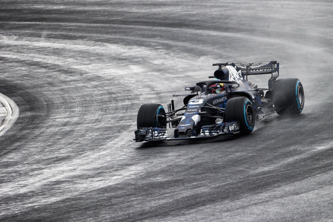 Red Bull RB14, debutto con una livrea speciale