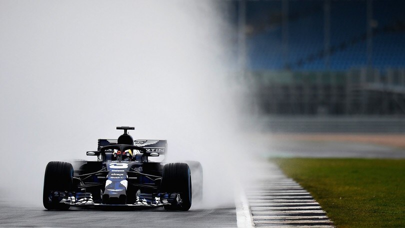 Ricciardo al primo assaggio: nuova Red Bull RB14 stabile anche sul bagnato