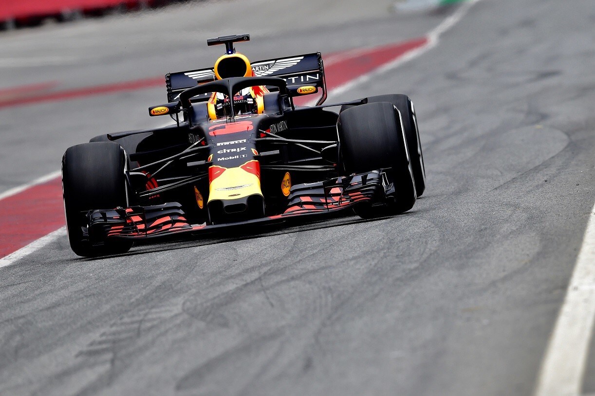 Test F1 Barcellona, Ricciardo: sognando il caldo del Bahrain