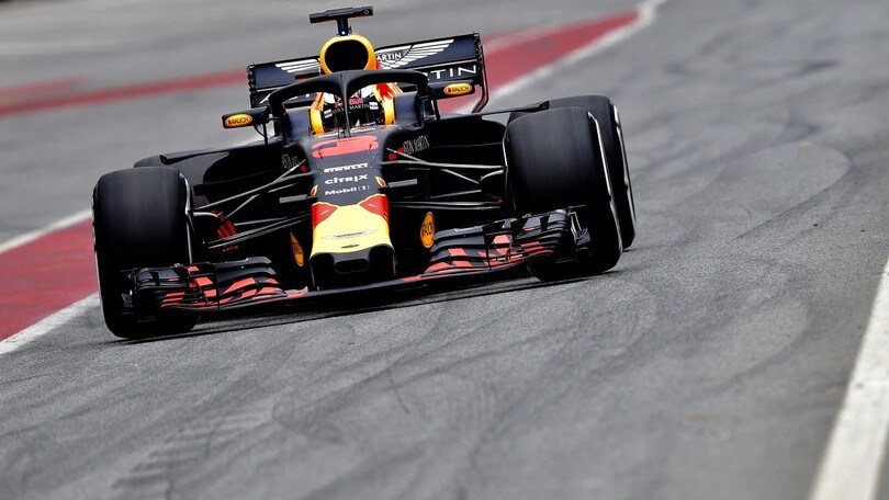 Test F1 Barcellona, Ricciardo: sognando il caldo del Bahrain