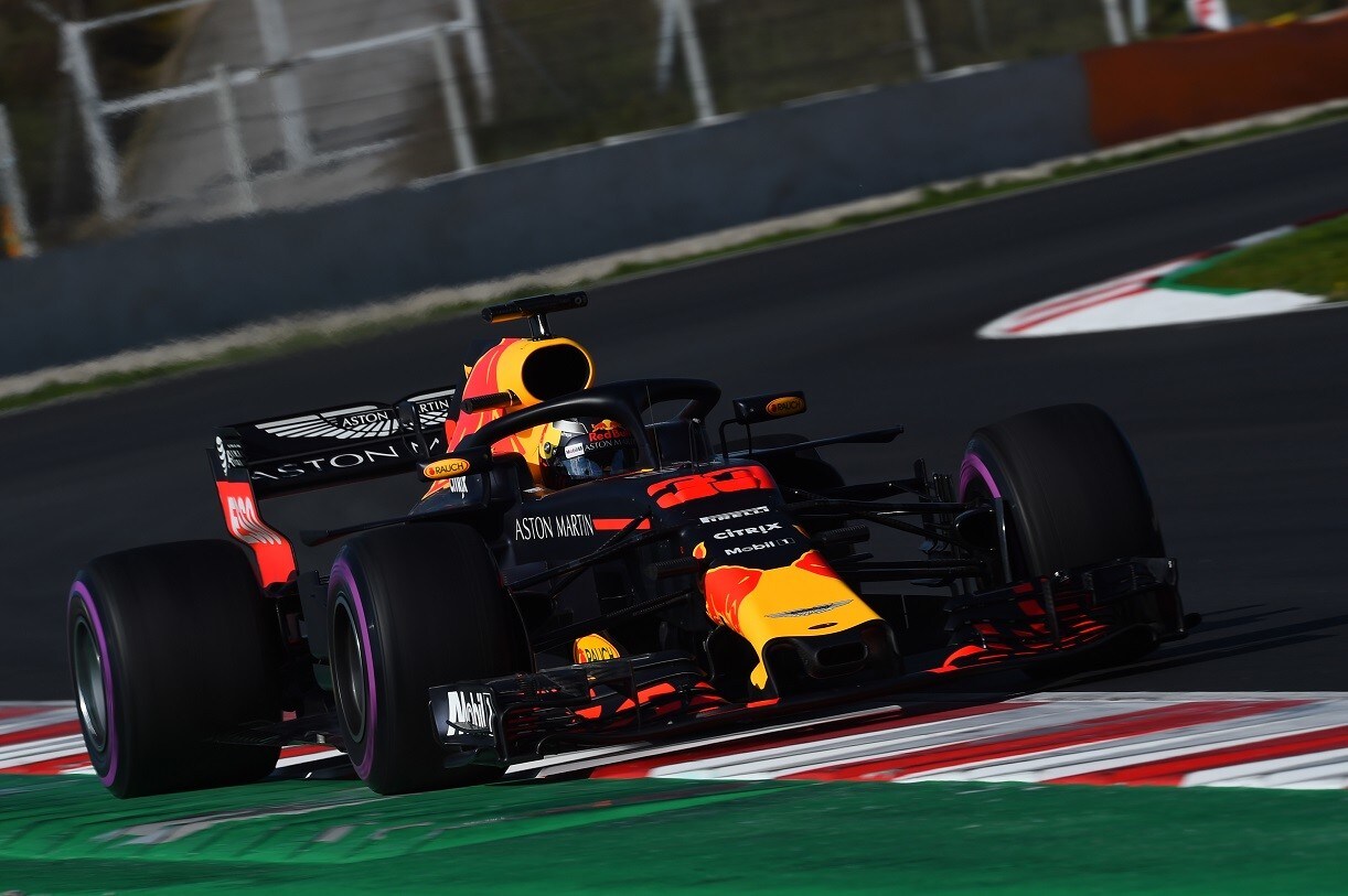 Red Bull carica nonostante gli intoppi con la batteria