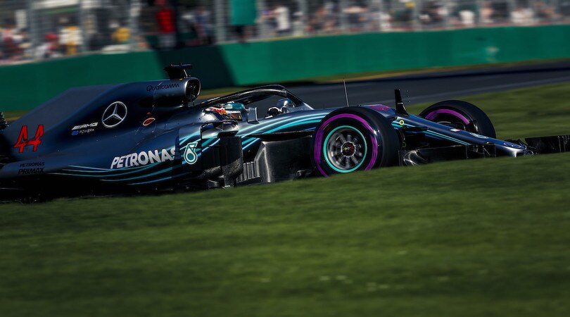 Formula 1 Australia: monster pole per Hamilton, Raikkonen in prima fila