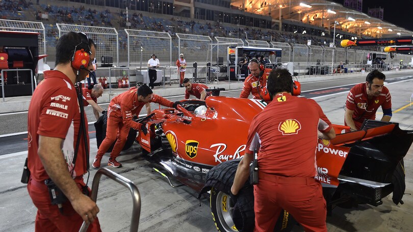 Domenica si corre in Bahrain, Vettel non si scopre Domenica si corre in Bahrain, Vettel non si scopre