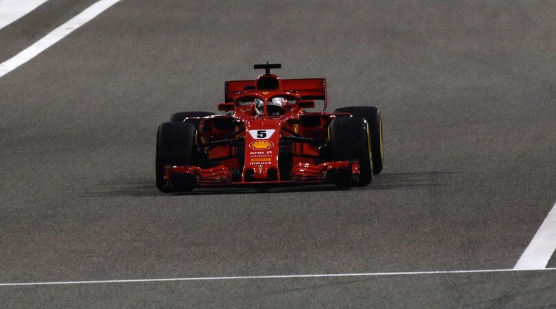 Formula 1 GP Bahrain: pole per Vettel e prima fila tutta Rossa