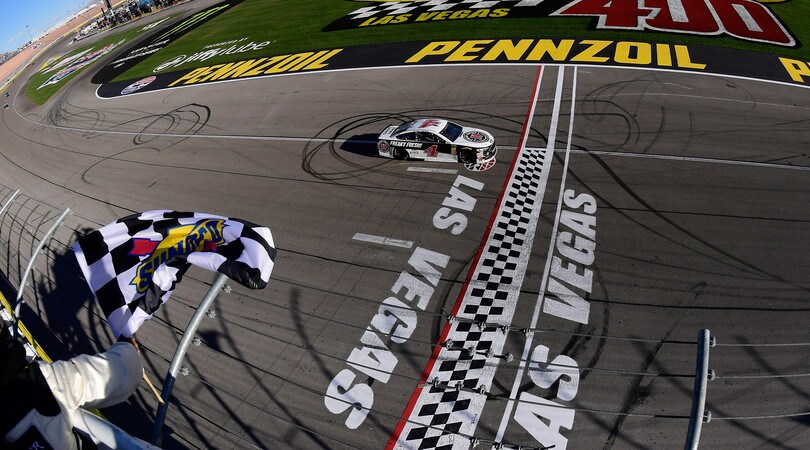 Nascar, a Las Vegas Kevin Harvick è incontenibile