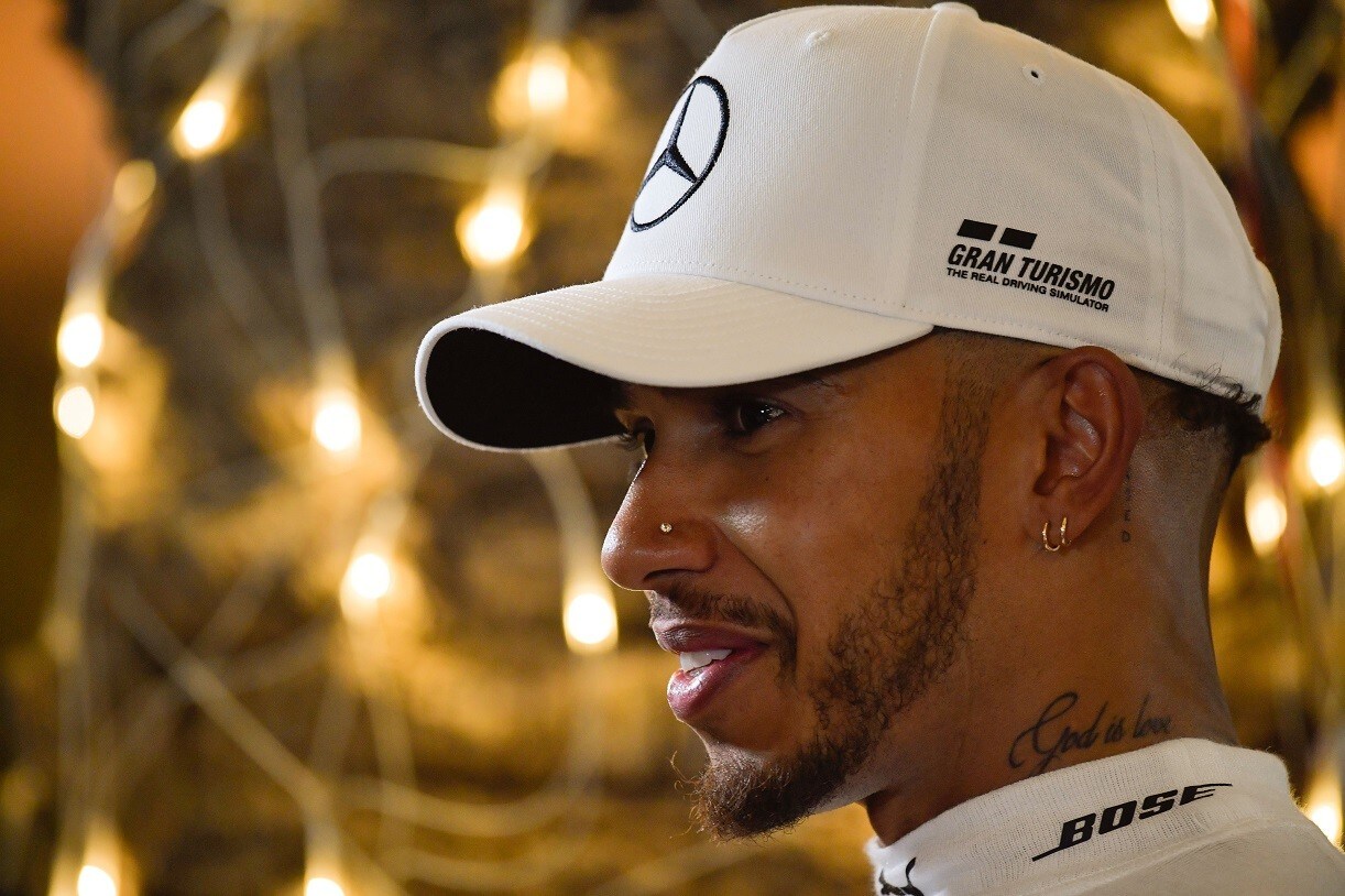 Formula 1 Cina, Hamilton: Basta perdere punti