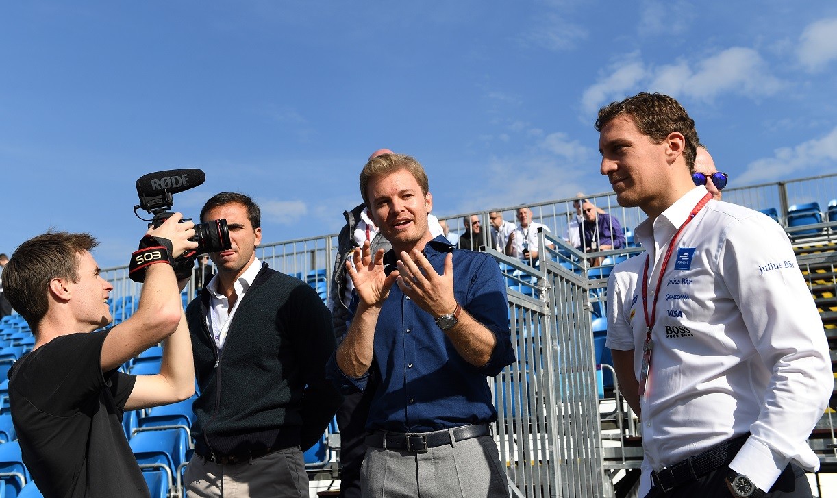 Formula E: Rosberg in pista a Berlino, piloti ricevuti dal Papa