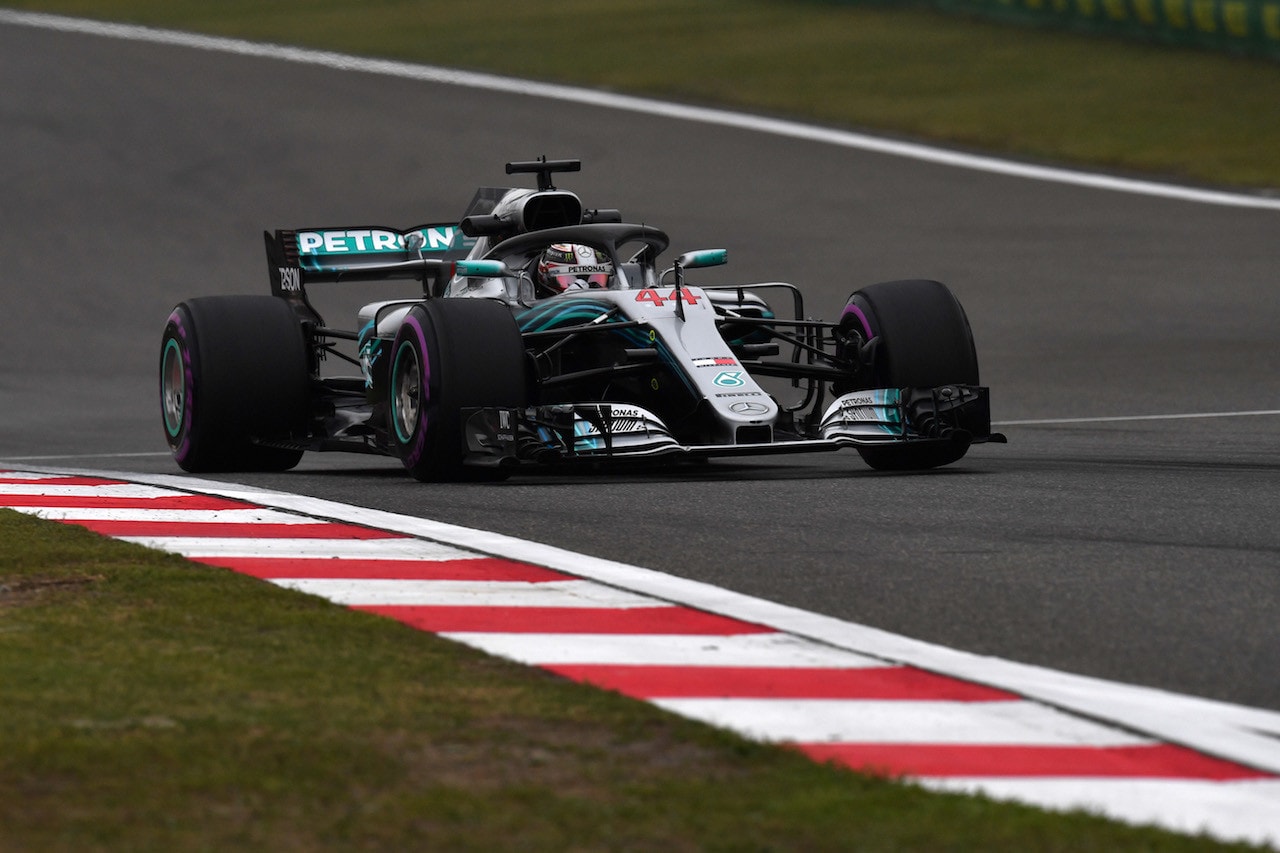 Formula 1 GP Cina: Raikkonen incollato a Hamilton nelle libere 2