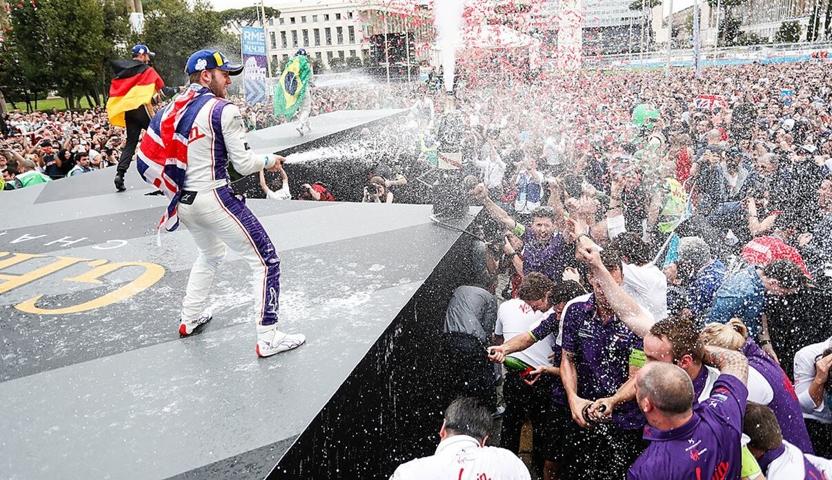 Formula E Roma, Bird vince tra i colpi di scena