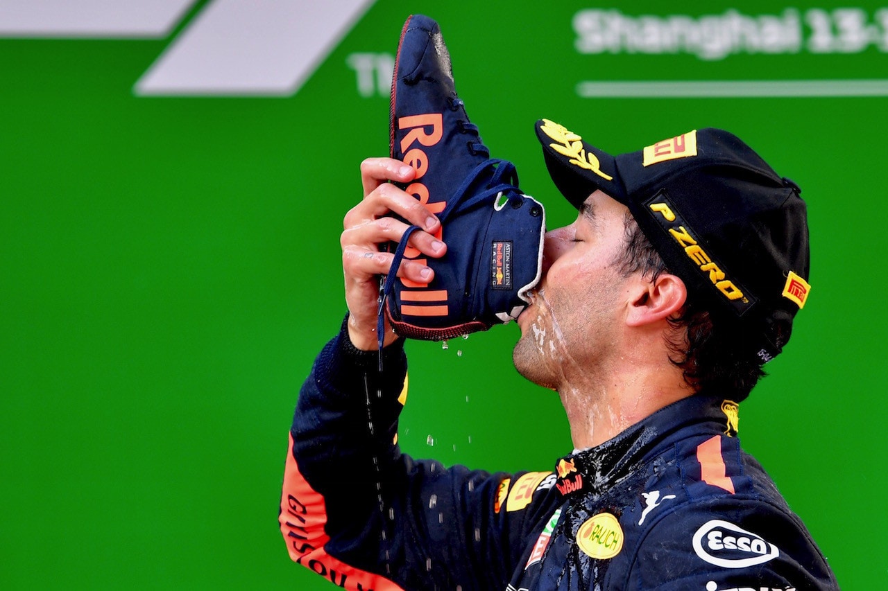 Formula 1 Cina, un Ricciardo da urlo fa onore al motorsport