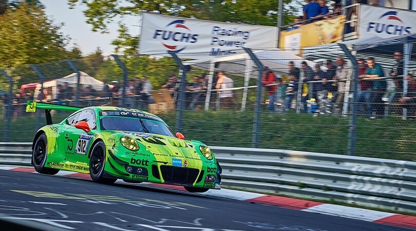 24 Ore del Nurburgring, Porsche incontenibile