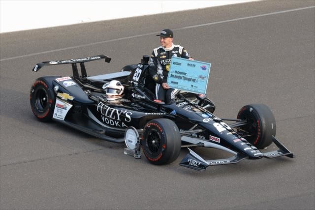Indy 500: gran pole di Carpenter davanti a un tris Penske