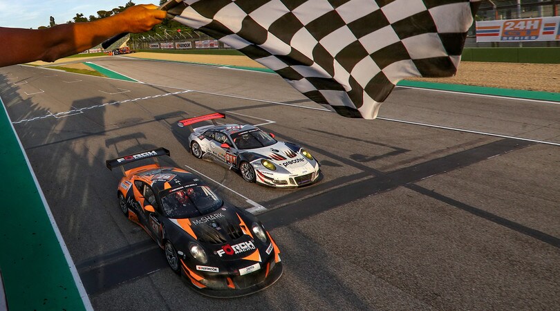 12 Ore di Imola, Porsche beffa le Mercedes favorite
